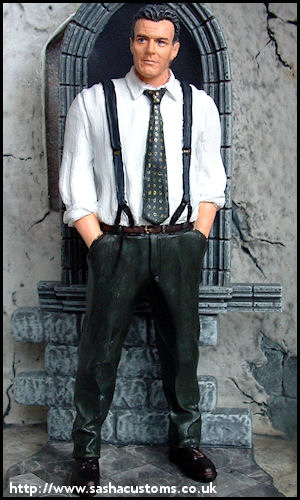 Giles - Front View