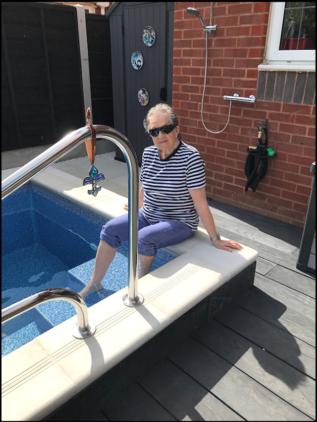 Pool Powell - Cool Mum