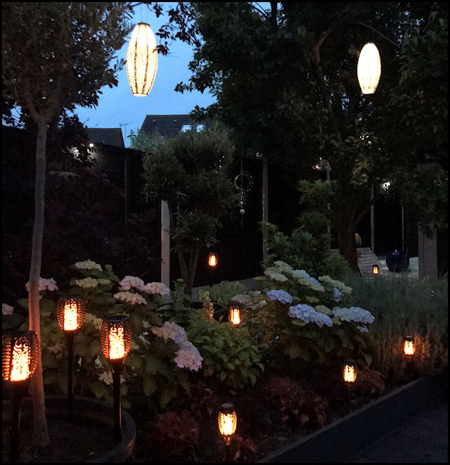 Pool Powell - Lanterns