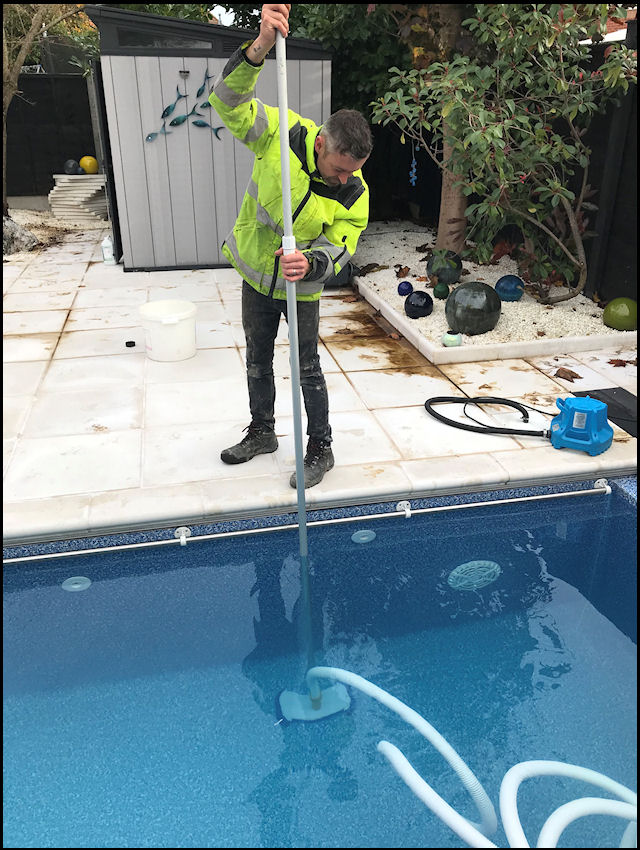 Pool Powell - Vacuum