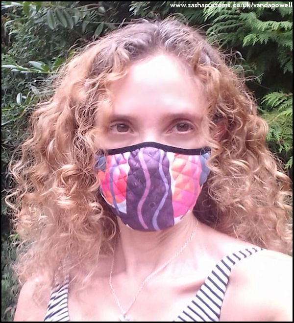 Streamers Face Mask (Quilted Large) - Vanda Powell Designs